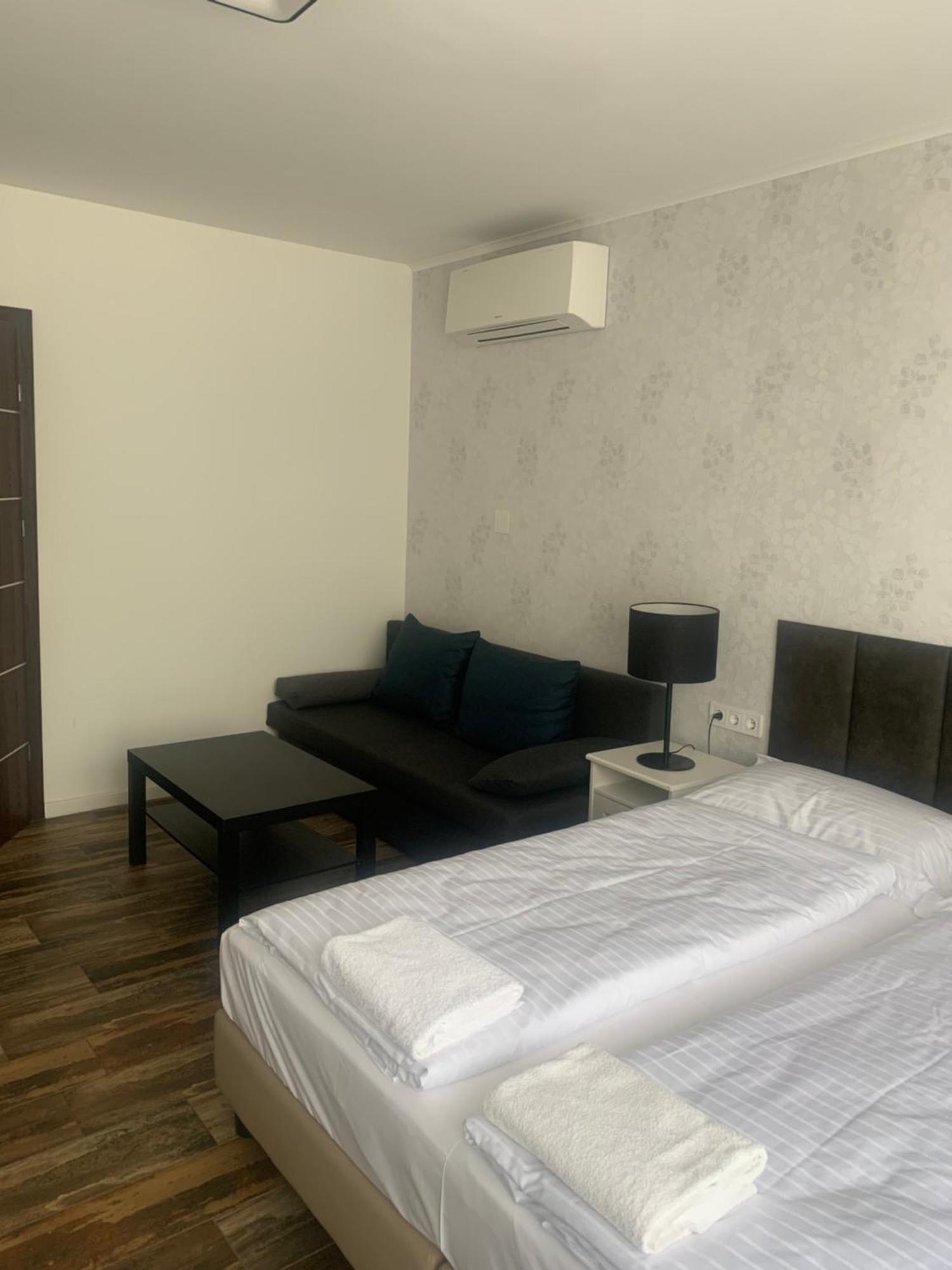 City Panzio Balatonlelle Exterior photo